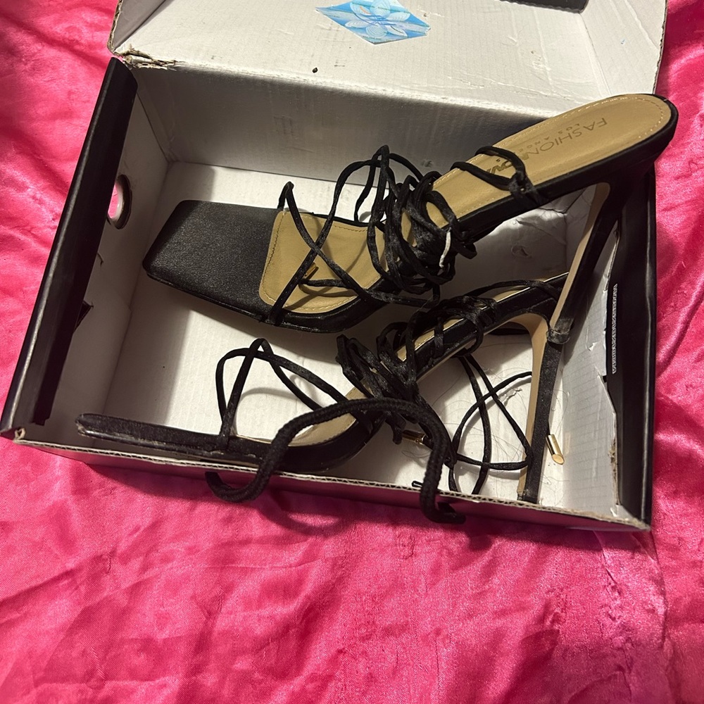 Fashion nova strappy heels